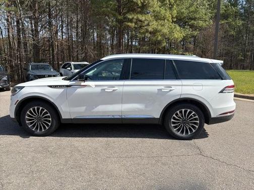 2023 Lincoln Aviator Standard AWD