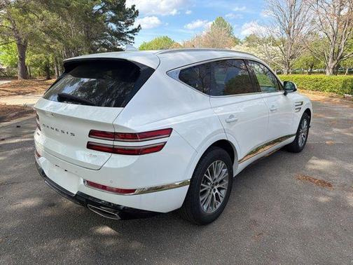 Uyuni White 2024 Genesis GV80 2.5T