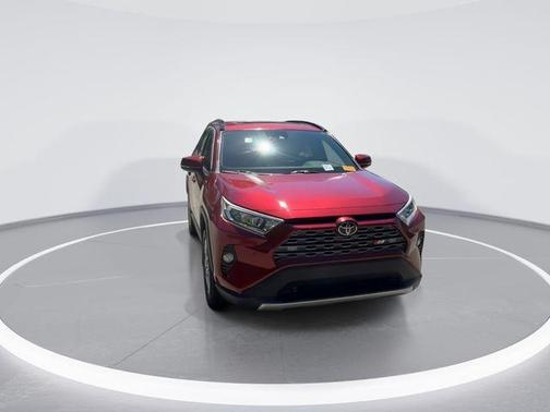 Pearl 2019 Toyota RAV4 Limited