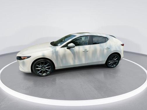 Snowflake White Pearl 2026 Mazda Mazda3 FWD w/Preferred Package