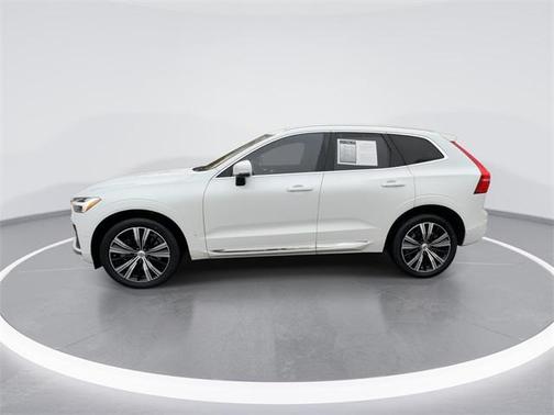2022 Volvo XC60 B6 Inscription
