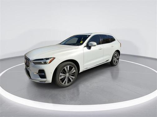 2022 Volvo XC60 B6 Inscription