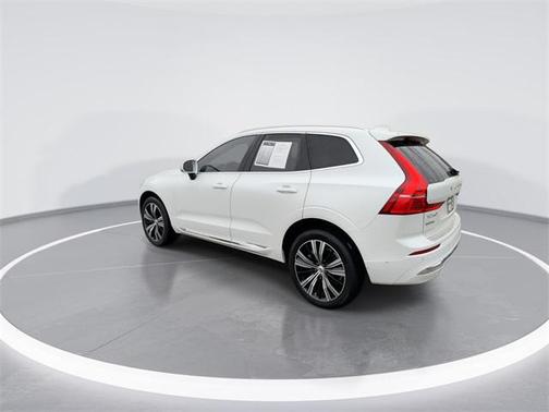 2022 Volvo XC60 B6 Inscription
