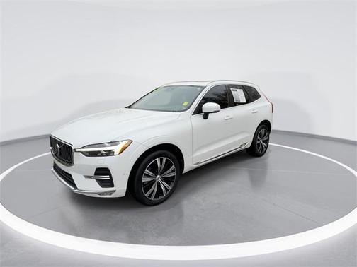 2022 Volvo XC60 B6 Inscription