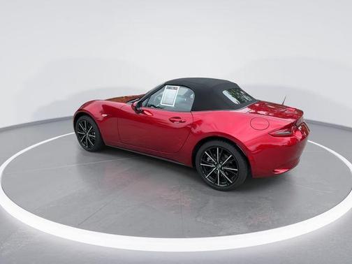 Soul Red Crystal Metallic 2025 Mazda MX-5 Miata Grand Touring