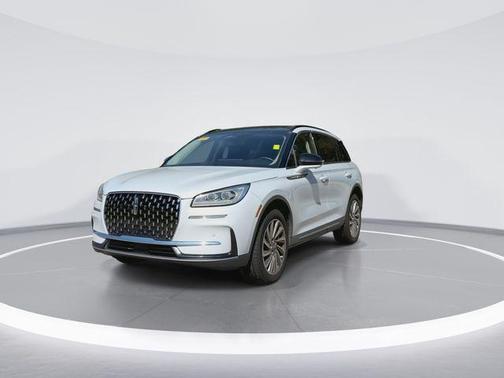 Crystal White 2025 Lincoln Corsair Reserve
