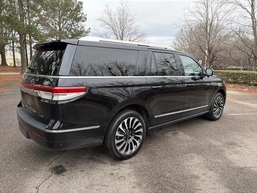 2022 Lincoln Navigator L Black Label
