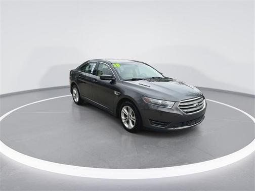 2018 Ford Taurus SEL