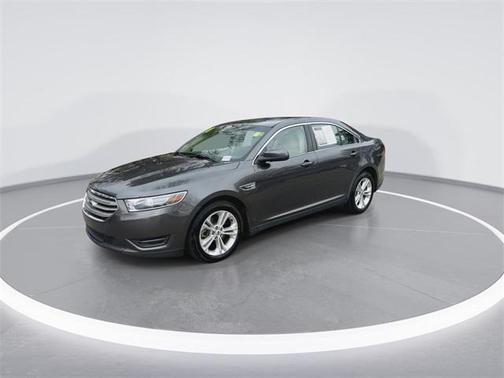 2018 Ford Taurus SEL