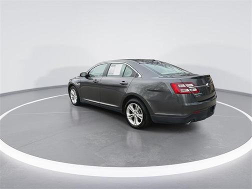 2018 Ford Taurus SEL