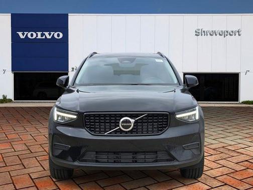 2026 Volvo XC40 B4 Core