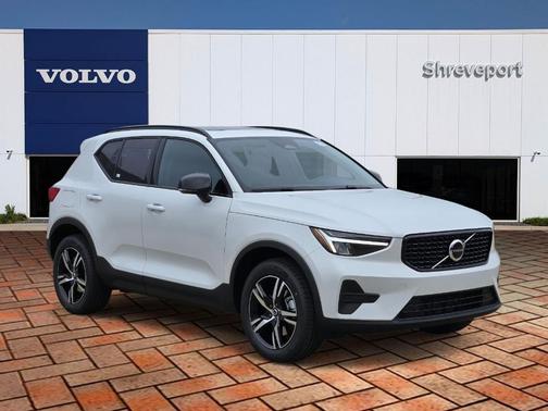White 2026 Volvo XC40 B5 Core