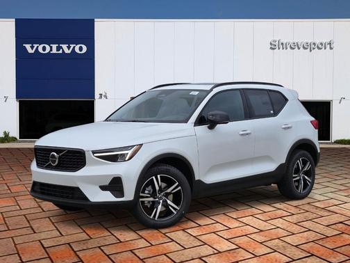 White 2026 Volvo XC40 B5 Core