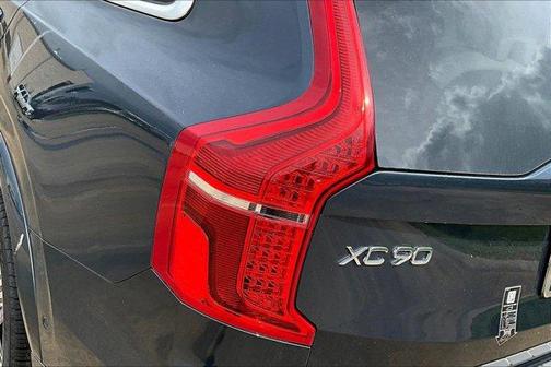 2024 Volvo XC90 Recharge Plug-In Hybrid T8 Plus Bright Theme 7-Seater