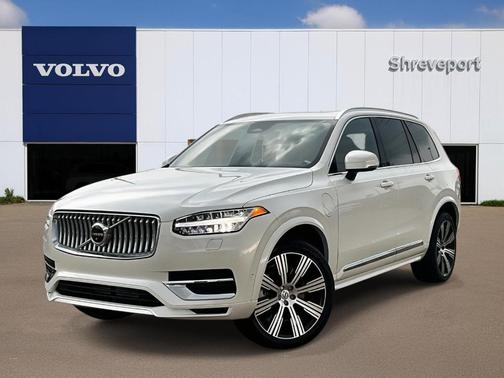 Crystal White Metallic 2025 Volvo XC90 Plug-In Hybrid T8 Ultra 7-Seater