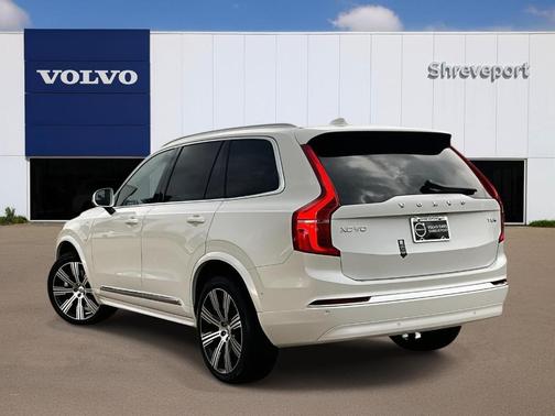 Crystal White Metallic 2025 Volvo XC90 Plug-In Hybrid T8 Ultra 7-Seater