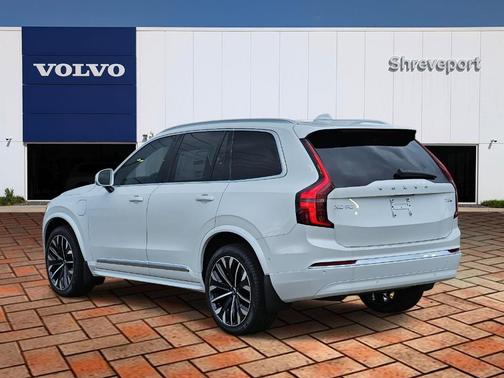 Crystal White Metallic 2025 Volvo XC90 Plug-In Hybrid T8 Plus 7-Seater