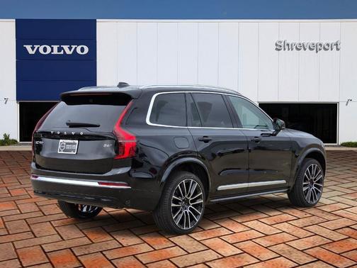 Onyx Black Metallic 2026 Volvo XC90 B6 Ultra 7-Seater