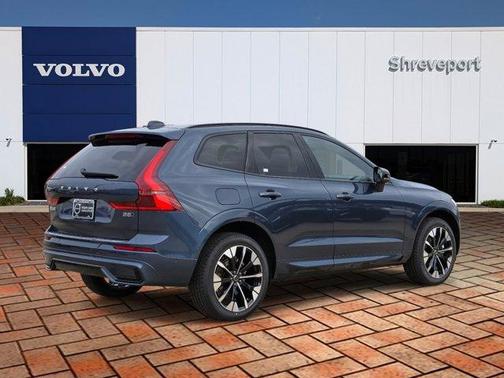2026 Volvo XC60 B5 Plus
