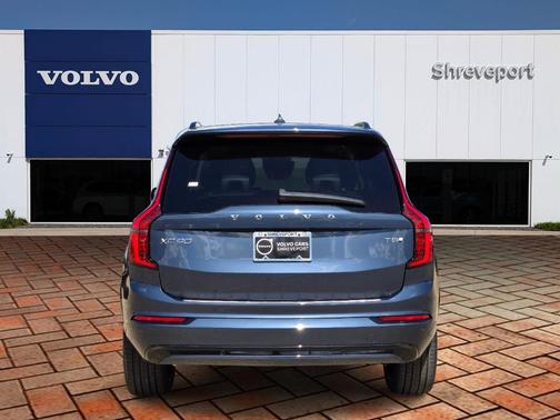 Denim Blue Metallic 2026 Volvo XC90 Plug-In Hybrid T8 Ultra Dark Theme 7-Seater