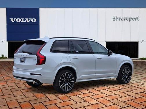 2026 Volvo XC90 B6 Ultra Dark Theme 6-Seater