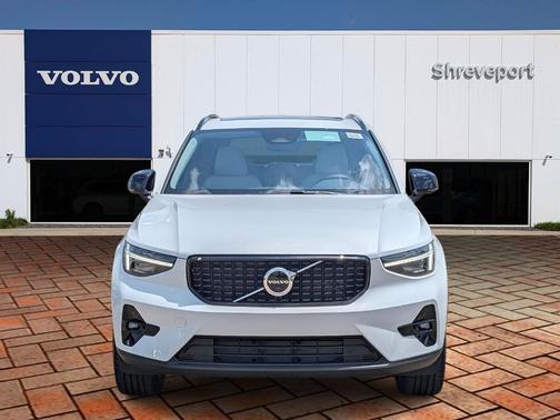 White 2026 Volvo XC40 B5 Plus
