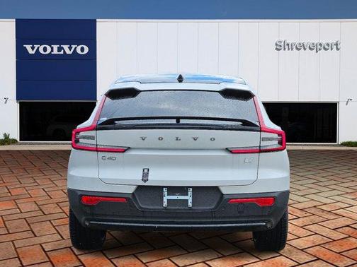 2024 Volvo C40 Recharge Pure Electric Twin Plus