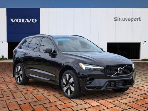 Onyx Black Metallic 2025 Volvo XC60 Plug-In Hybrid T8 Plus