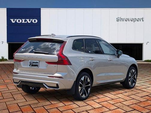 2026 Volvo XC60 Plug-In Hybrid T8 Plus