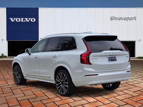 Crystal White Pearl 2026 Volvo XC90 B6 Plus 7-Seater