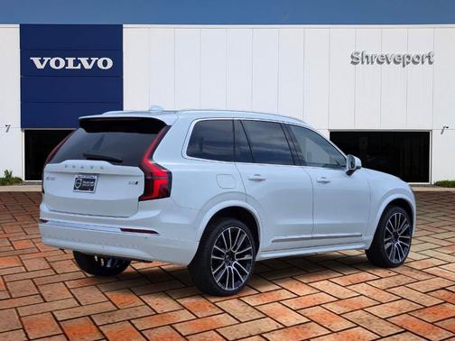 Crystal White Pearl 2026 Volvo XC90 B6 Plus 7-Seater