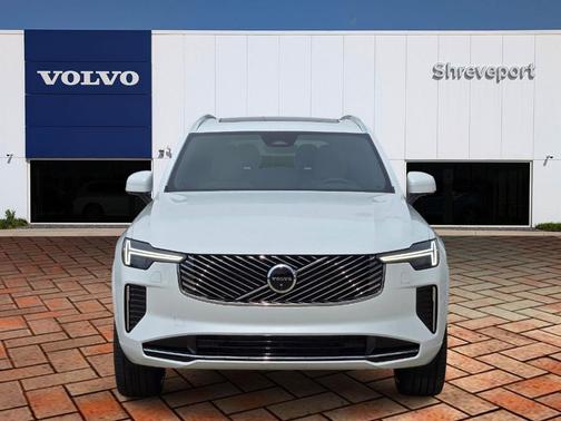 Crystal White Pearl 2026 Volvo XC90 B6 Plus 7-Seater