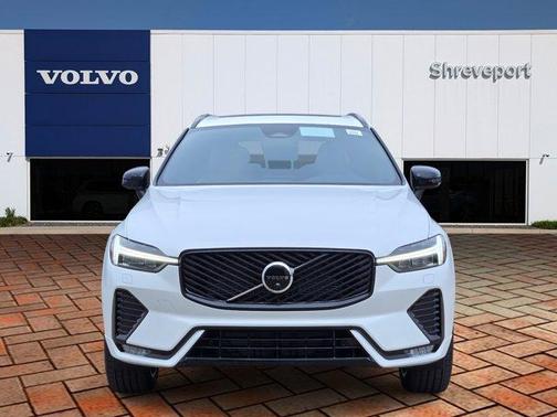 2026 Volvo XC60 B5 Core