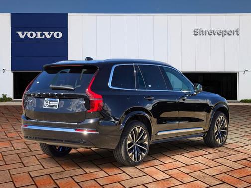 Onyx Black Metallic 2026 Volvo XC90 Plug-In Hybrid T8 Plus 7-Seater