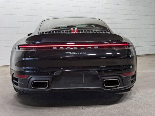 2020 Porsche 911 Carrera