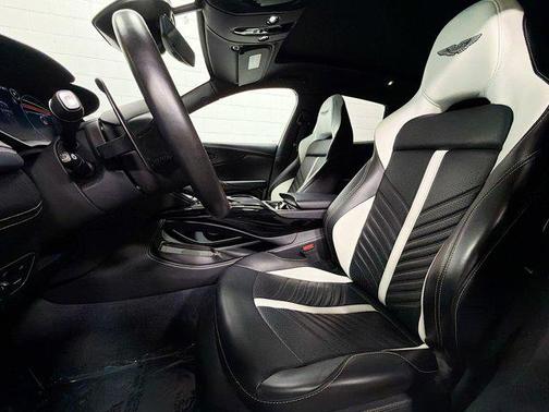 2023 Aston Martin DBX 707