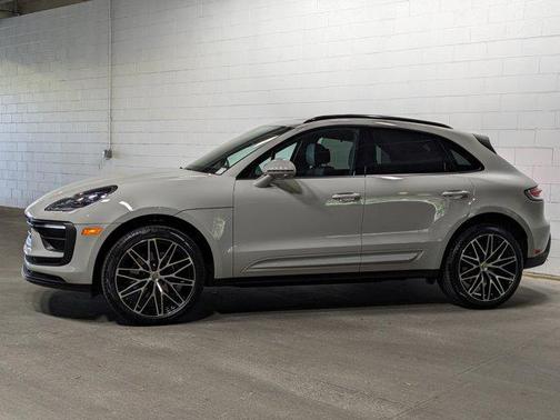 2025 Porsche Macan Base