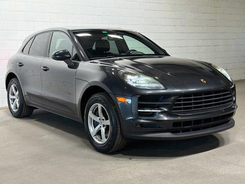 2021 Porsche Macan AWD