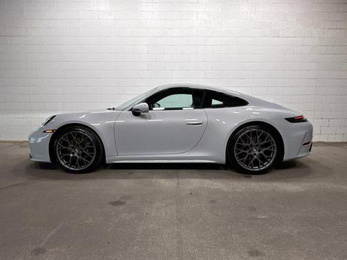 2026 Porsche 911 Carrera