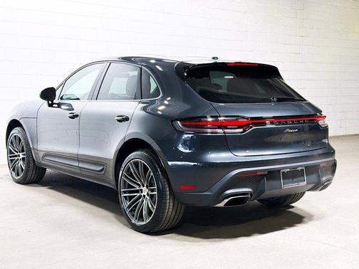 2026 Porsche Macan AWD