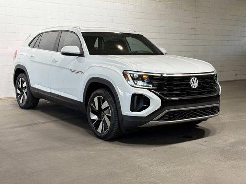 2025 Volkswagen Atlas Cross Sport 2.0T SE w/Technology