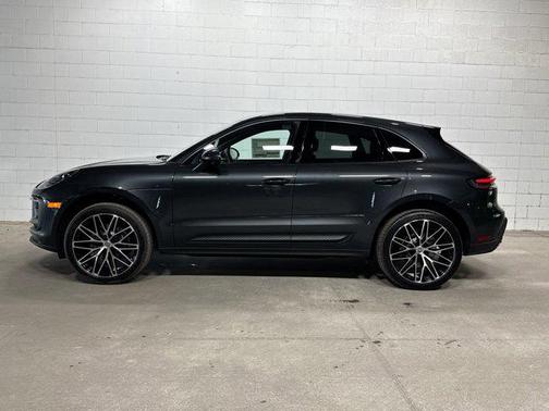Volcano Grey Metallic 2026 Porsche Macan Macan