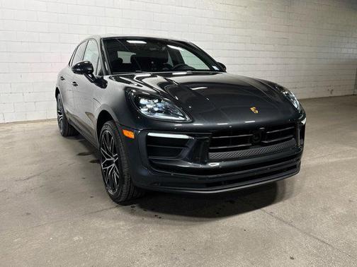 Volcano Grey Metallic 2026 Porsche Macan Macan