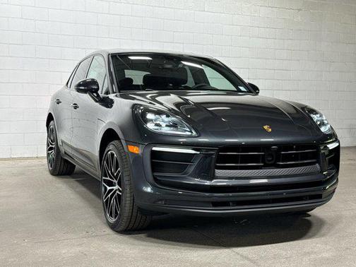 Volcano Grey Metallic 2026 Porsche Macan Macan