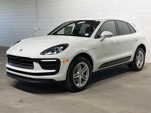 2026 Porsche Macan AWD