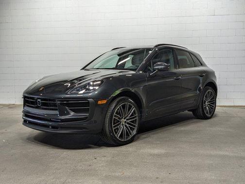 2025 Porsche Macan Base