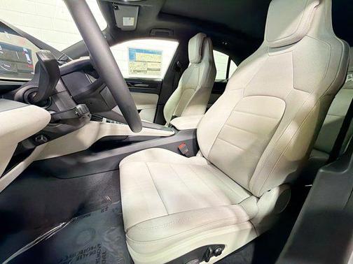 2026 Porsche Macan 4S