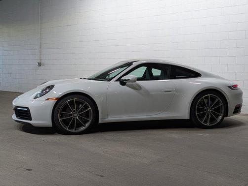 2020 Porsche 911 Carrera