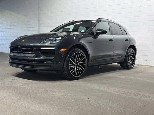2026 Porsche Macan AWD