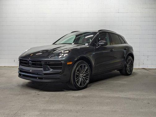 2025 Porsche Macan Base